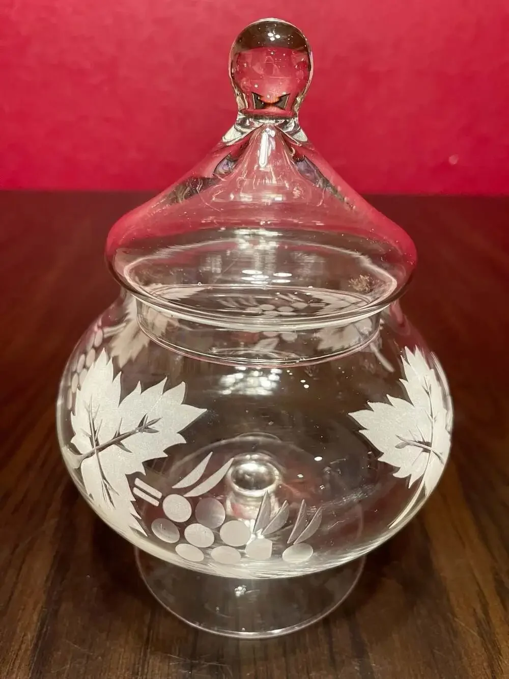 Vntg Pasabahce Decorative Blown Glass Candy Dish with Lid. Etched Grape & Leaf P